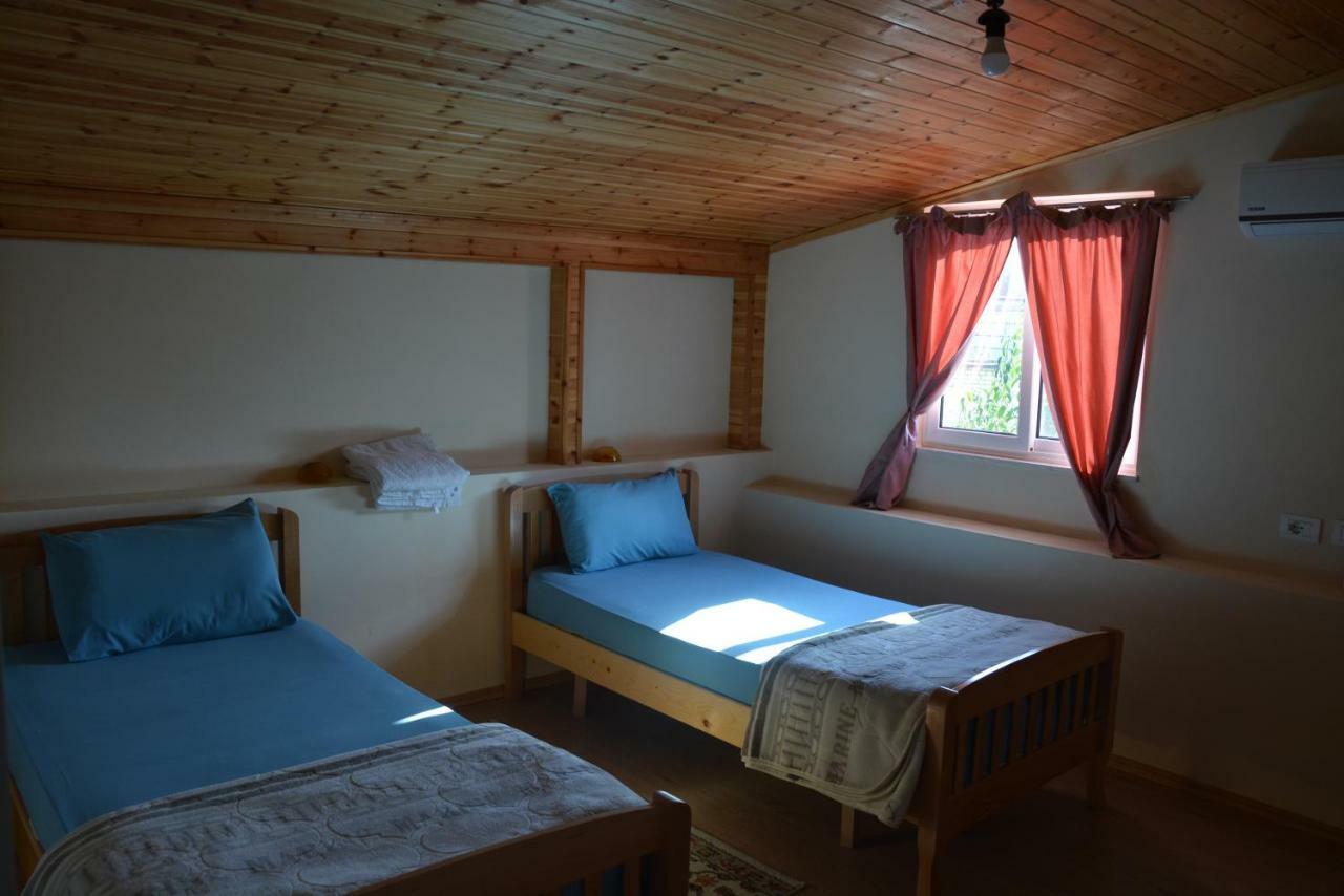 Nr.8 Tirana