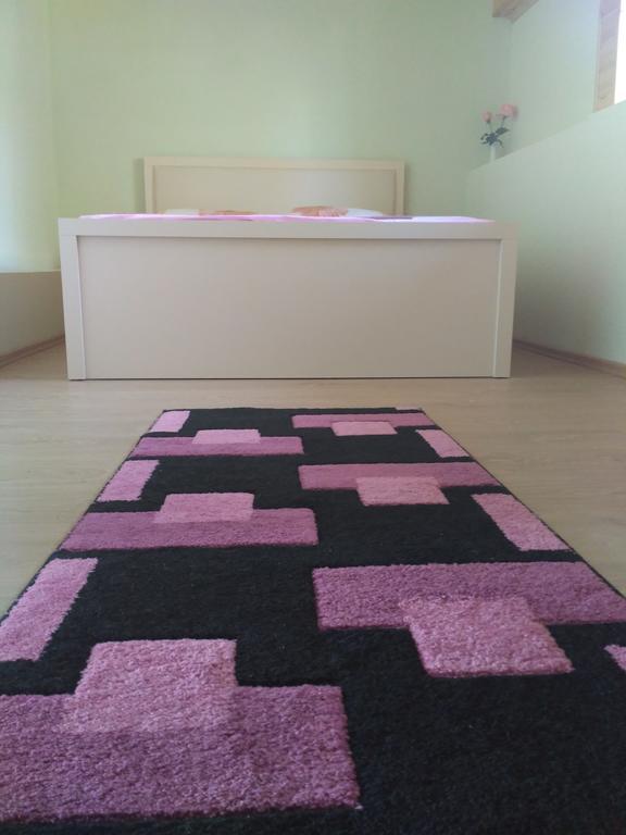 Nr.8 Apartamento Tirana